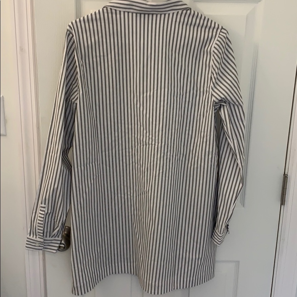 Oversized Button down - Picture 3 of 3